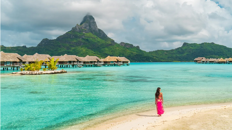 Image showcasing 7 Best Luxury Vacation Spots in the World